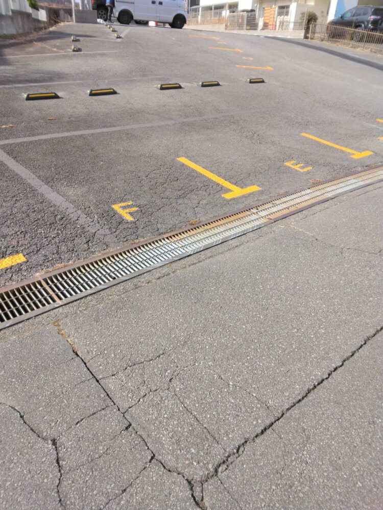 駐車場ライン引き